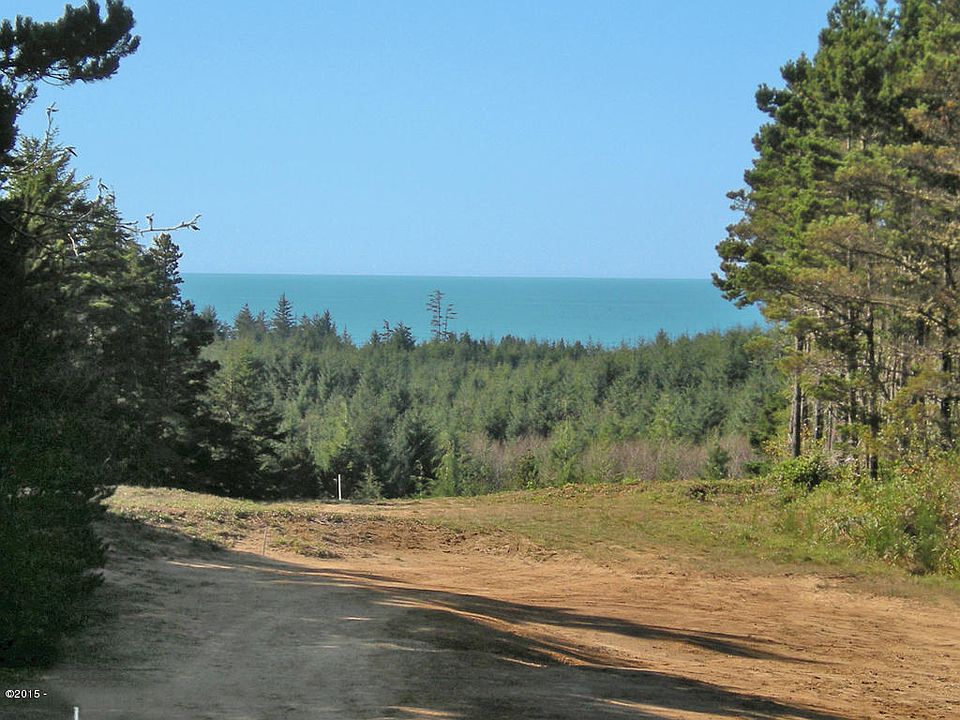1st image of 525 SE 130th Dr