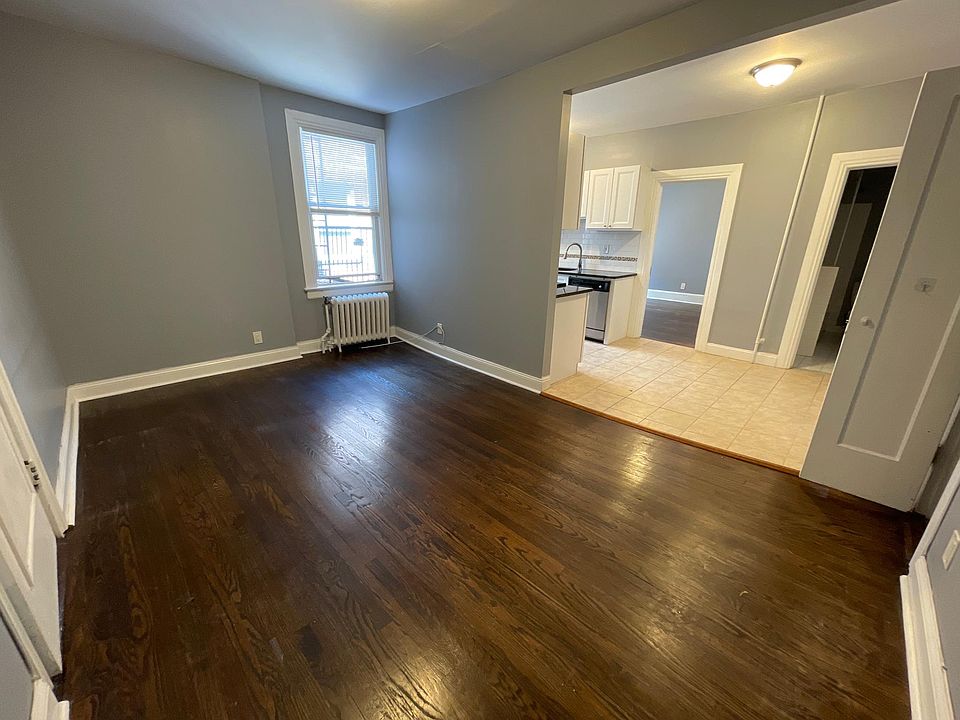 1st image of 251 Lafayette Ave #22