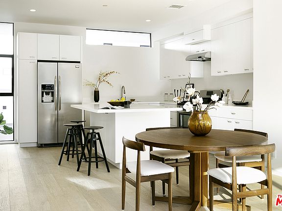 4th image of 2211 Glendale Blvd #3