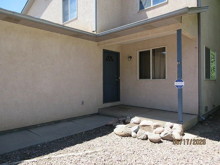 3 bed, 2.0 bath, $1,550 — Photo 4