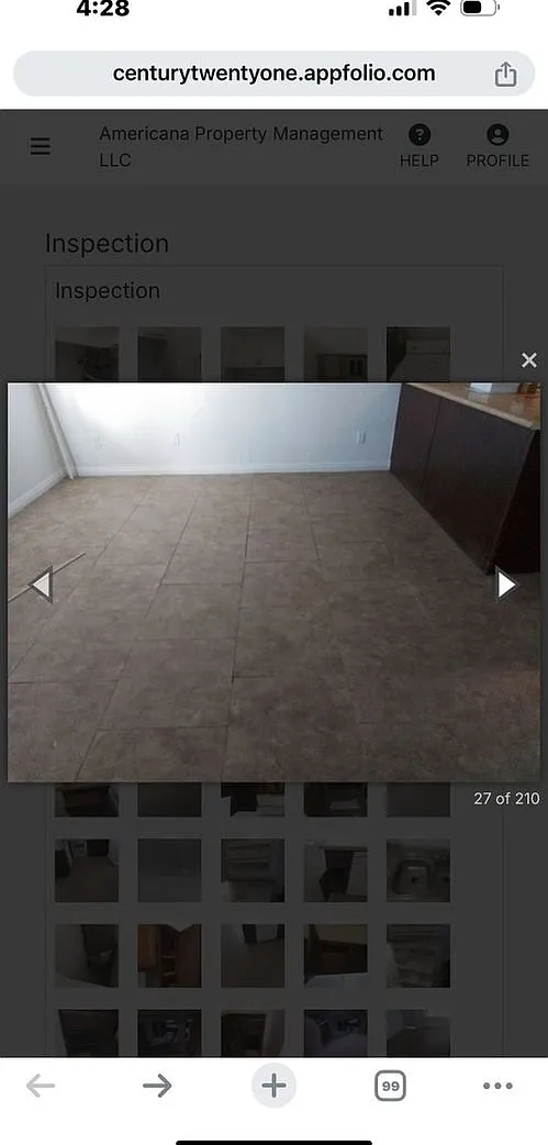 Charming 2BR Duplex in Las Vegas — Photo 3