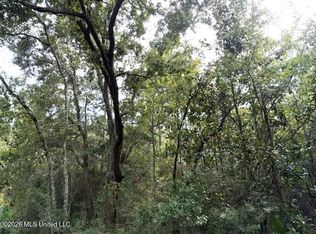 Clarence Ave, Pass Christian, MS 39571