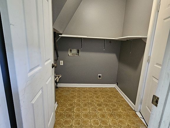 4th image of 204 Midtown Ln APT 5