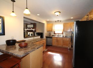 2617 Washington St, Columbus, IN 47201