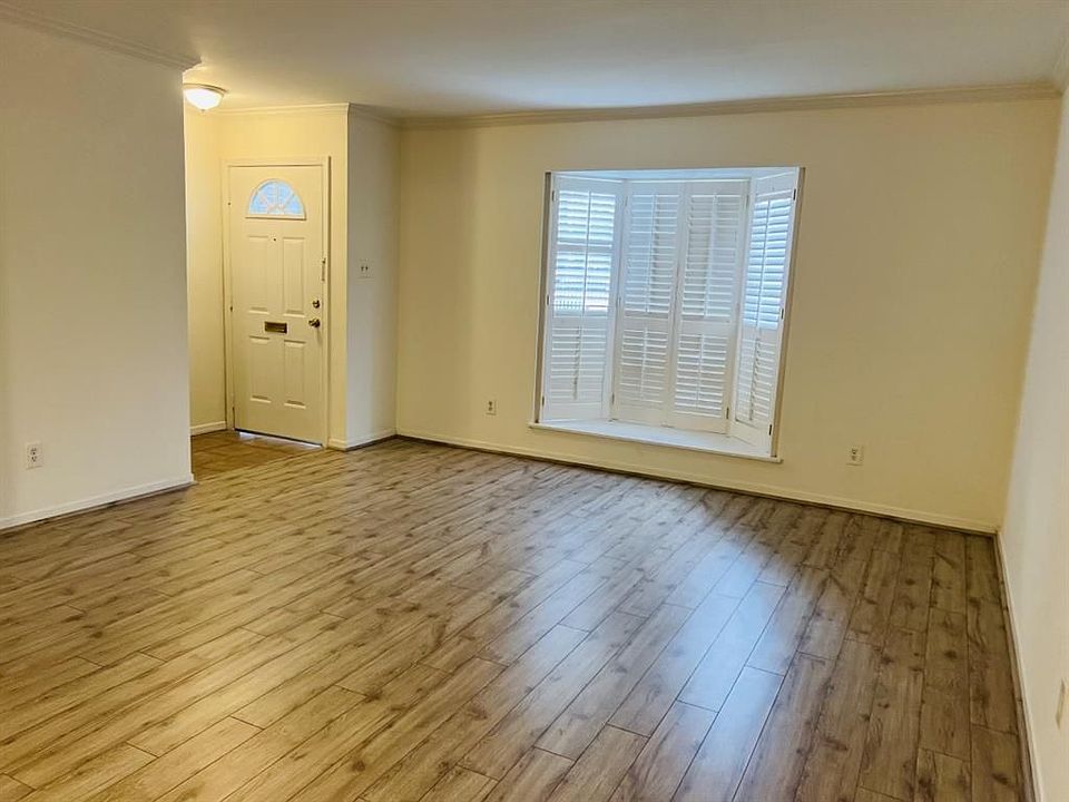 1st image of 6719 Tarnef Dr #6719