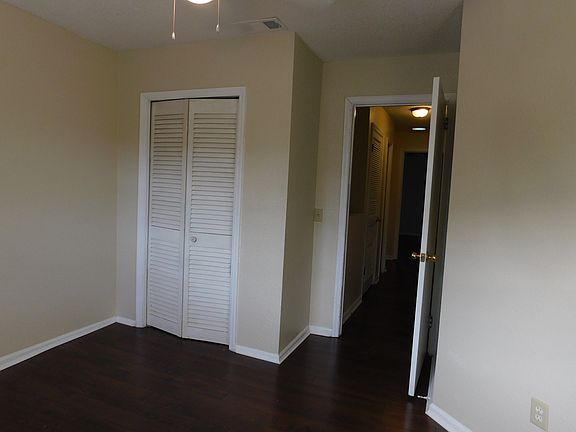 2nd image of 5627 Bennington Dr