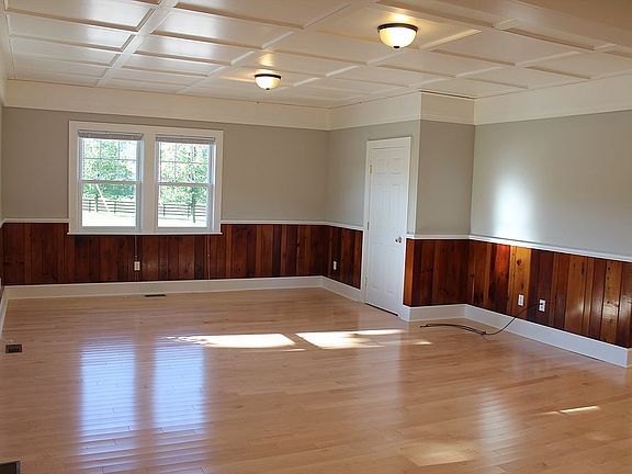 Large living / dining area