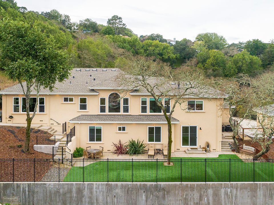 2nd image of 610 Canyon Rd