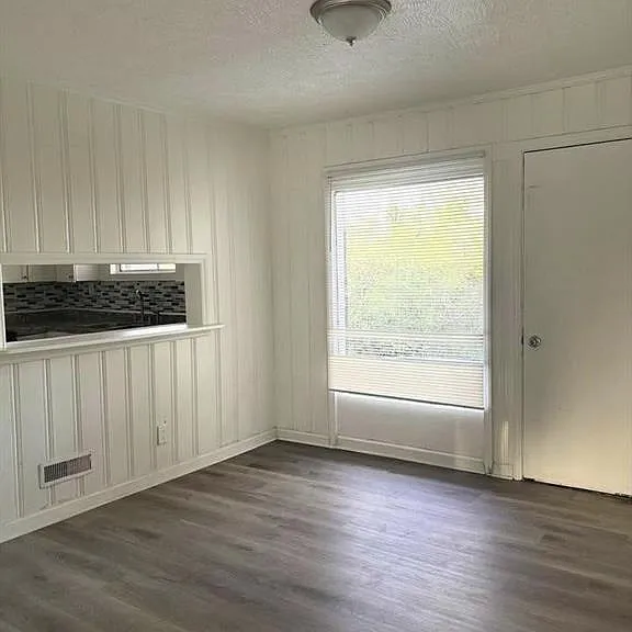 3443 Hyland Dr — Photo 7