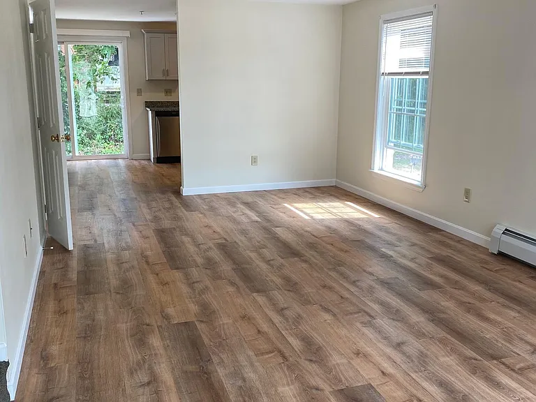 Oak Terrace Townhomes — Photo 25