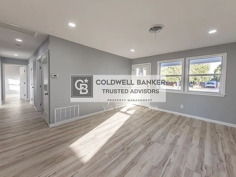 5409 Avenue D — Photo 14