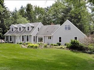 8405 Plover Dr, Kalamazoo, MI 49009