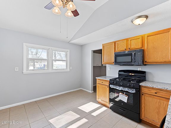 5th image of 7102 Nathan Hale Way