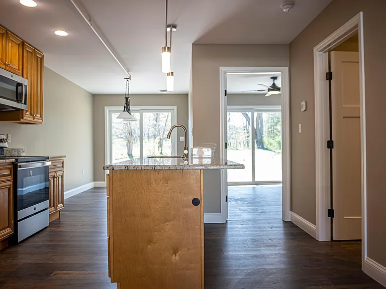 167 Packard St — Photo 3