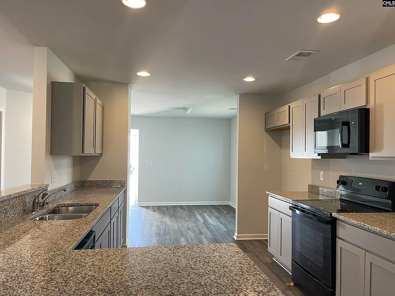 317 Windfall Rd — Photo 8