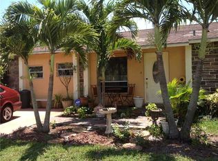 1214 Meadowbrook Dr, West Palm Beach, FL 33417