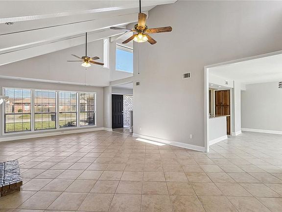 2nd image of 12911 Chanelle Ct