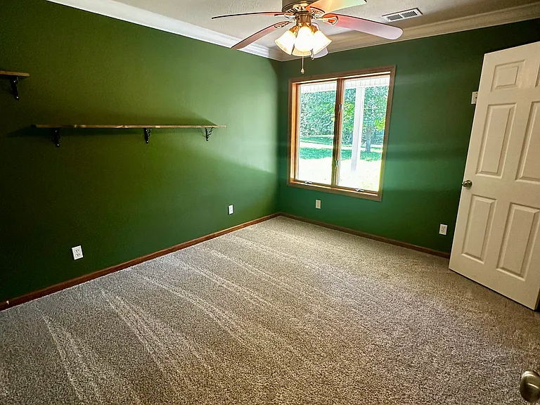 8100 E Mount Hope Rd — Photo 23