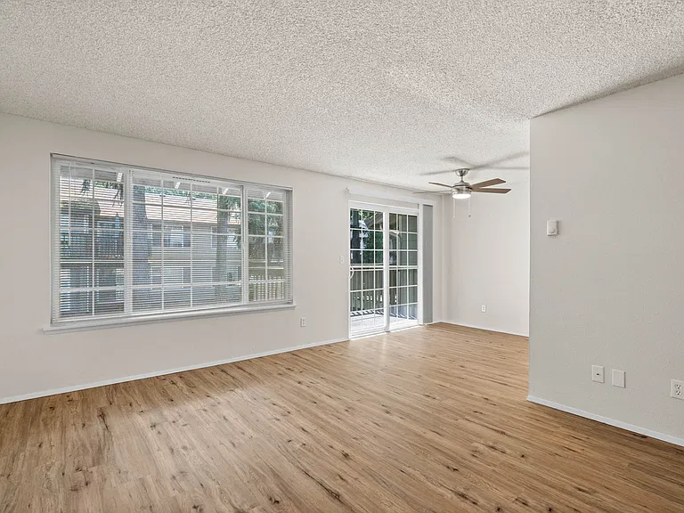 Meridian Firs Apartments