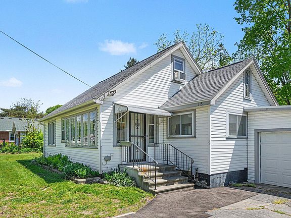3rd image of 315 Pine St