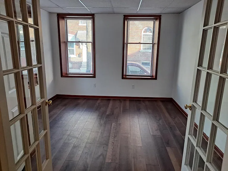 837 W Liberty St #1 — Photo 4