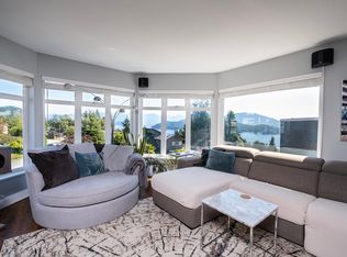 565 Wildwood Cres, Gibsons, BC V0N 1V9