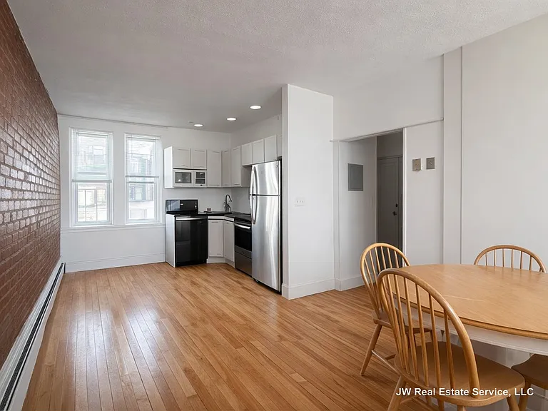 210 Chestnut Hill Ave #6 — Photo 10