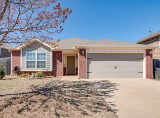 2521 Demotte Dr, Yukon, OK 73099