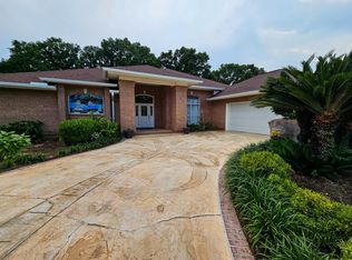 3045 Knotty Pine Dr, Pensacola, FL 32505