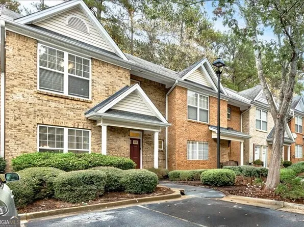 3802 Austin Park Ln, Decatur, GA 30032