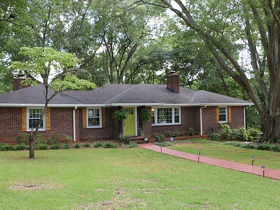 3rd image of 104 Linwood Ave