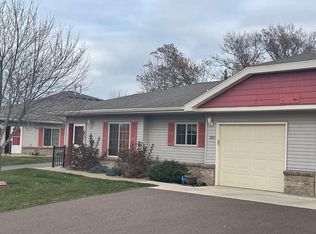 350 Maplewood Ct, Isle, MN 56342