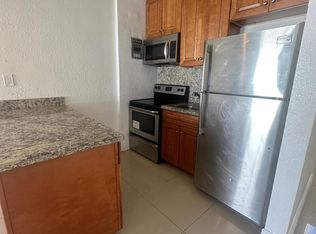 6220 Dawson St APT 2, Hollywood, FL 33023