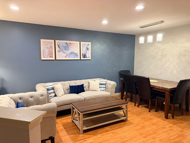 162 Briarwood Dr — Photo 3