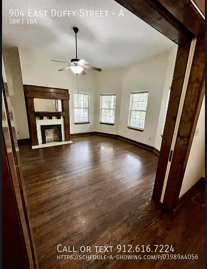 "3-Bedroom Duplex with Hardwood Floors at 904 East Duffy Street - Your Perfect Savannah Retreat!" — Photo 4