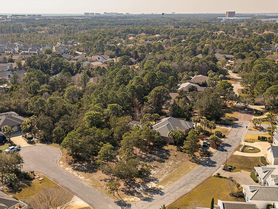 1st image of 2 Emerald Bay Dr