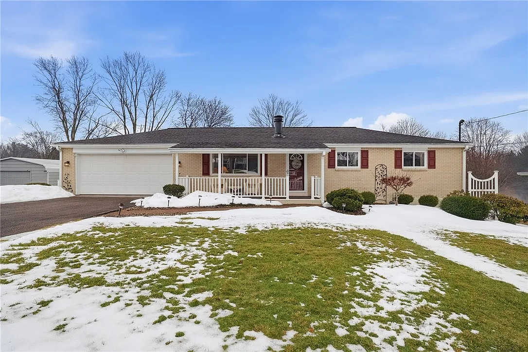 343 Westbrook Dr photo 1