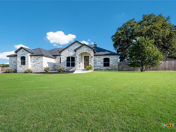 2nd image of 209 Cibolo Way