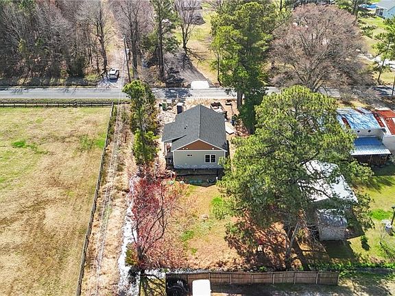 3rd image of 1920 Gum Bridge Rd