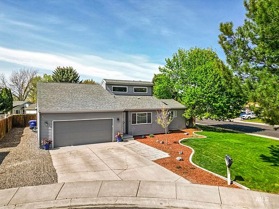 2nd image of 739 Aspenwood Ln
