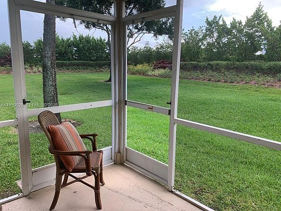 4th image of 20 Key West Ct