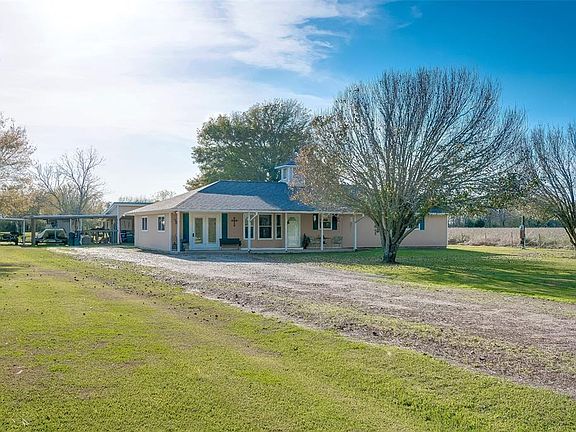 3rd image of 15740 Marek Ln