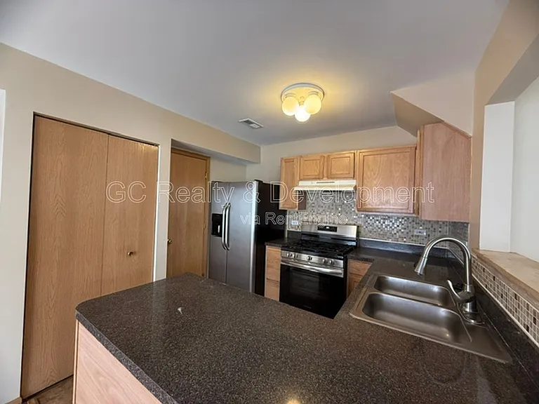 782 Symphony Dr — Photo 6