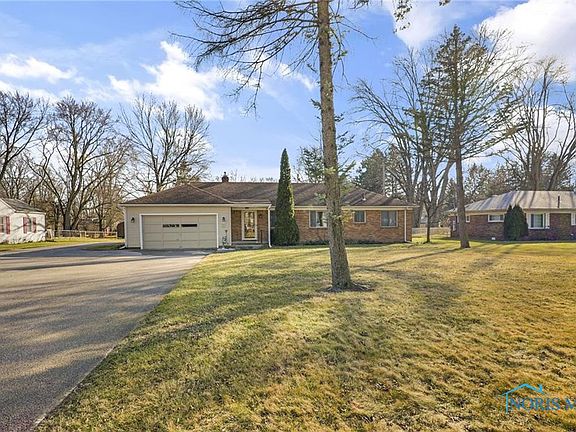 3rd image of 4155 Marlaine Dr