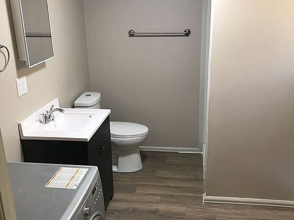 5th image of 413 S 6th St #8230599