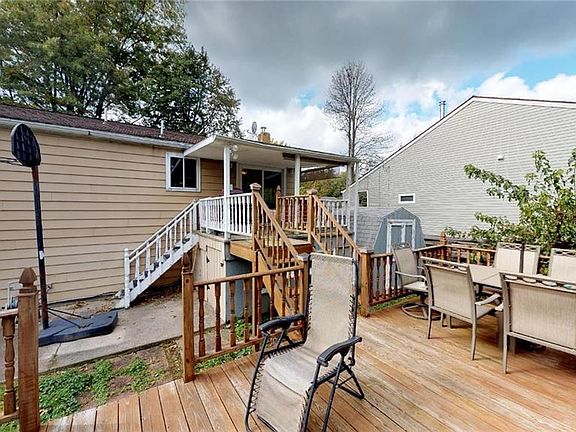 4th image of 981 Garloch Dr