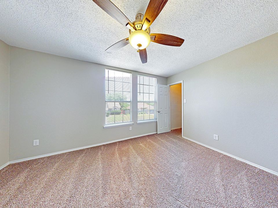 1st image of 2715 Woodlark Dr #2A-768965
