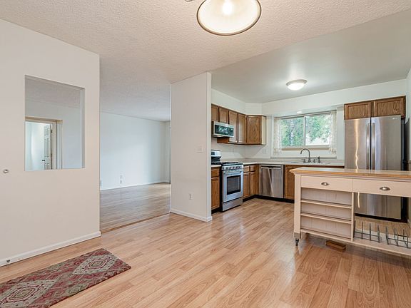 2nd image of 10216 Quivas St