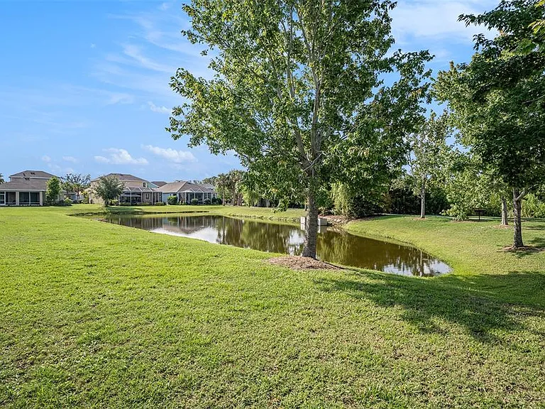 212 Shell Creek Ct — Photo 9