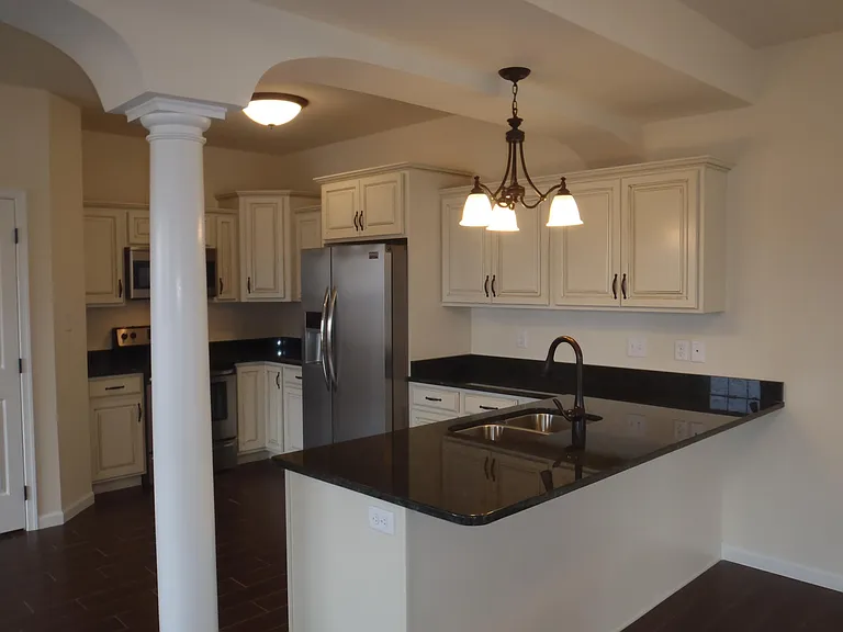 24 Delano Dr — Photo 2